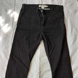 Black Men's Pants; size 28US